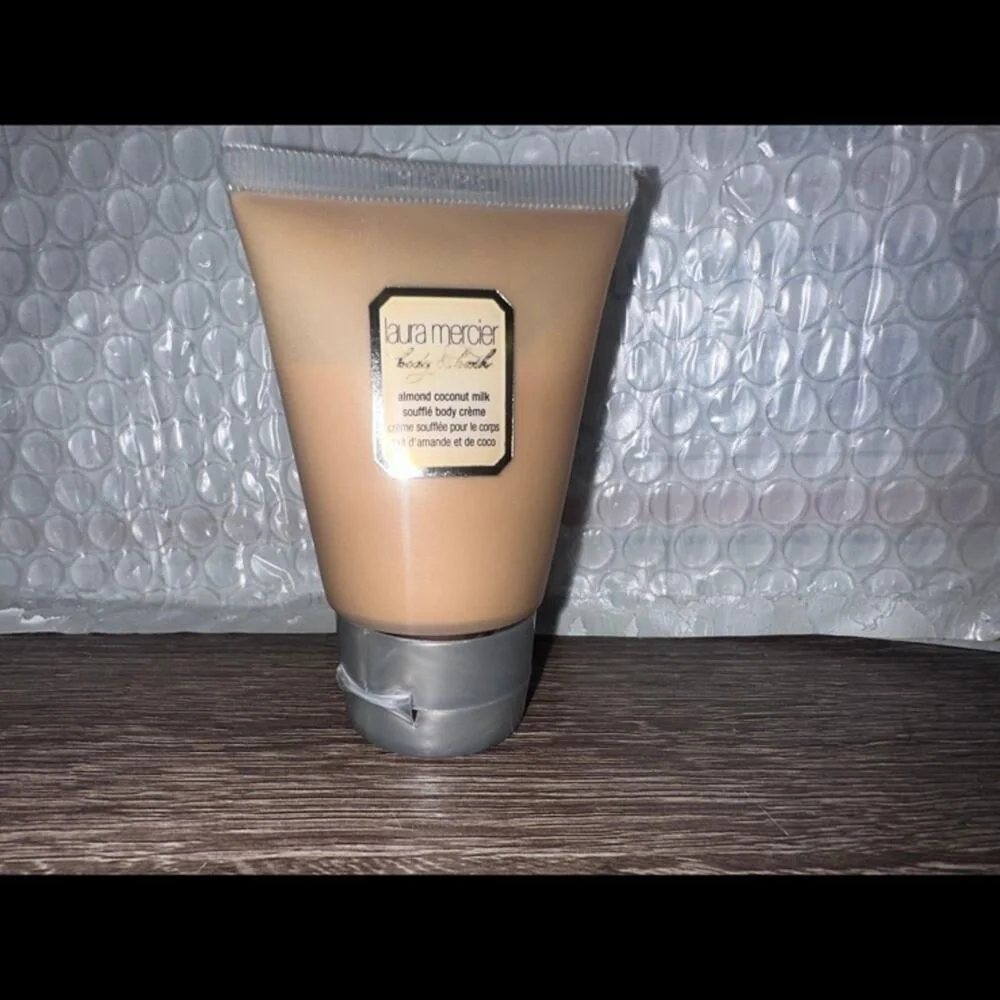 laura mercier bath and body almond coconut milk souffle body cream